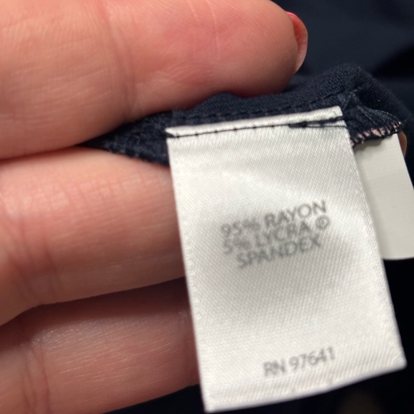 J. Jill Wearever Collection Knit Dress Size Medium Blue Pink Floral Travel - Picture 7 of 8